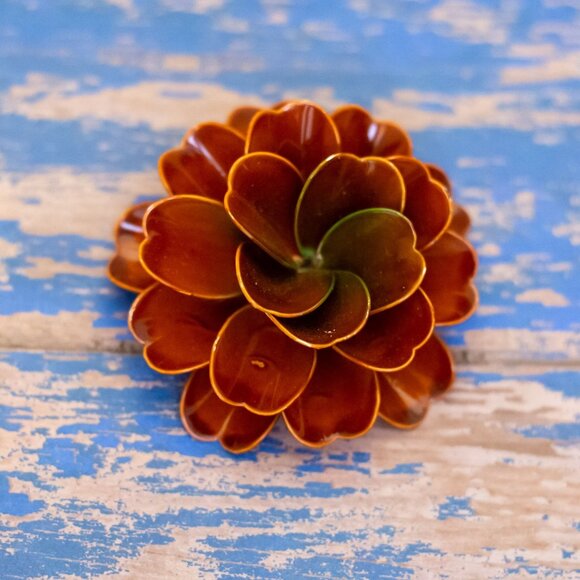 Vintage Abstract Vermillion Petals Red Floral Brooch - L32 - Picture 1 of 3